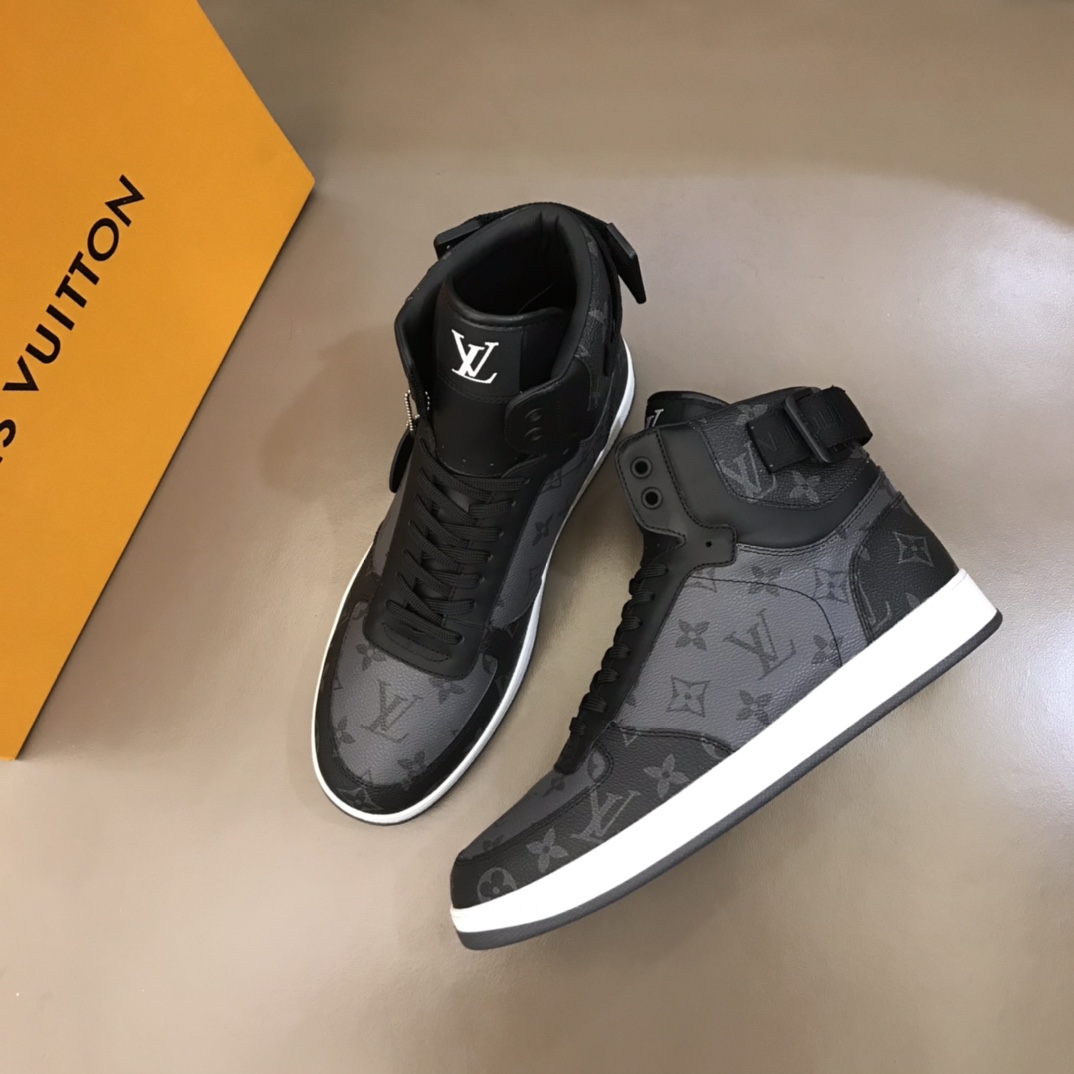 lv Sneaker Rivoli in Black