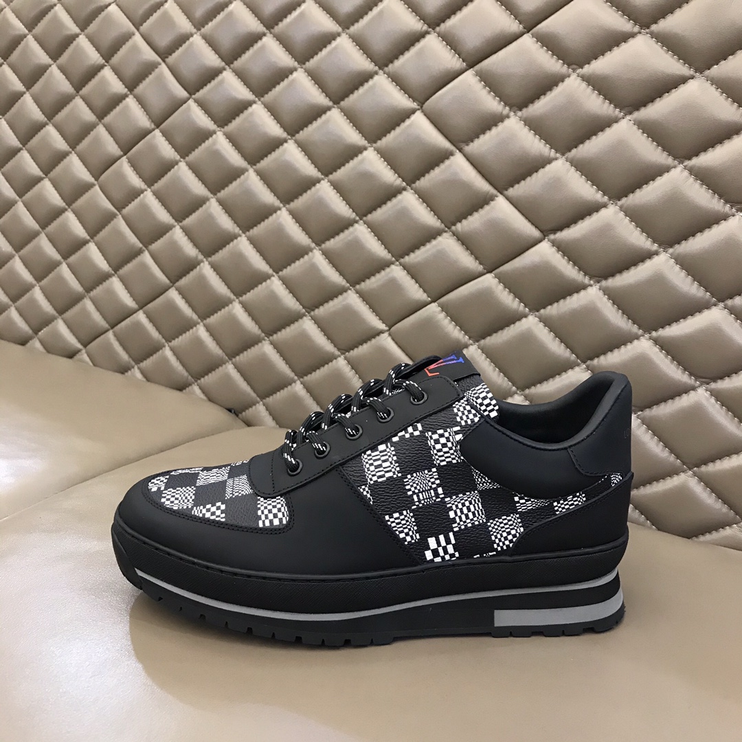 lv Sneaker Harlem in Black