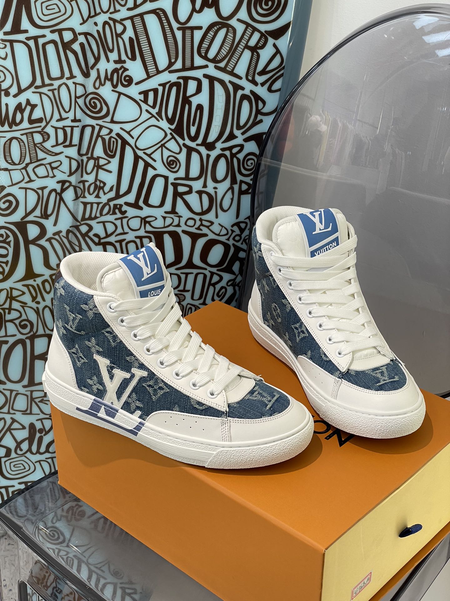 lv Sneaker charlie in Blue high