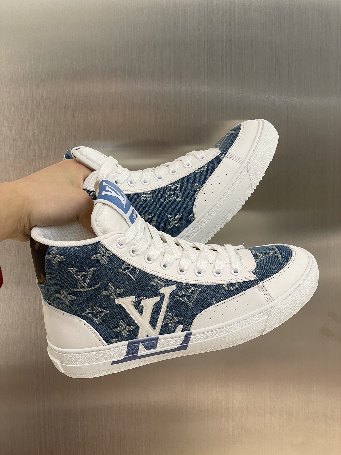 lv Sneaker charlie in Blue high