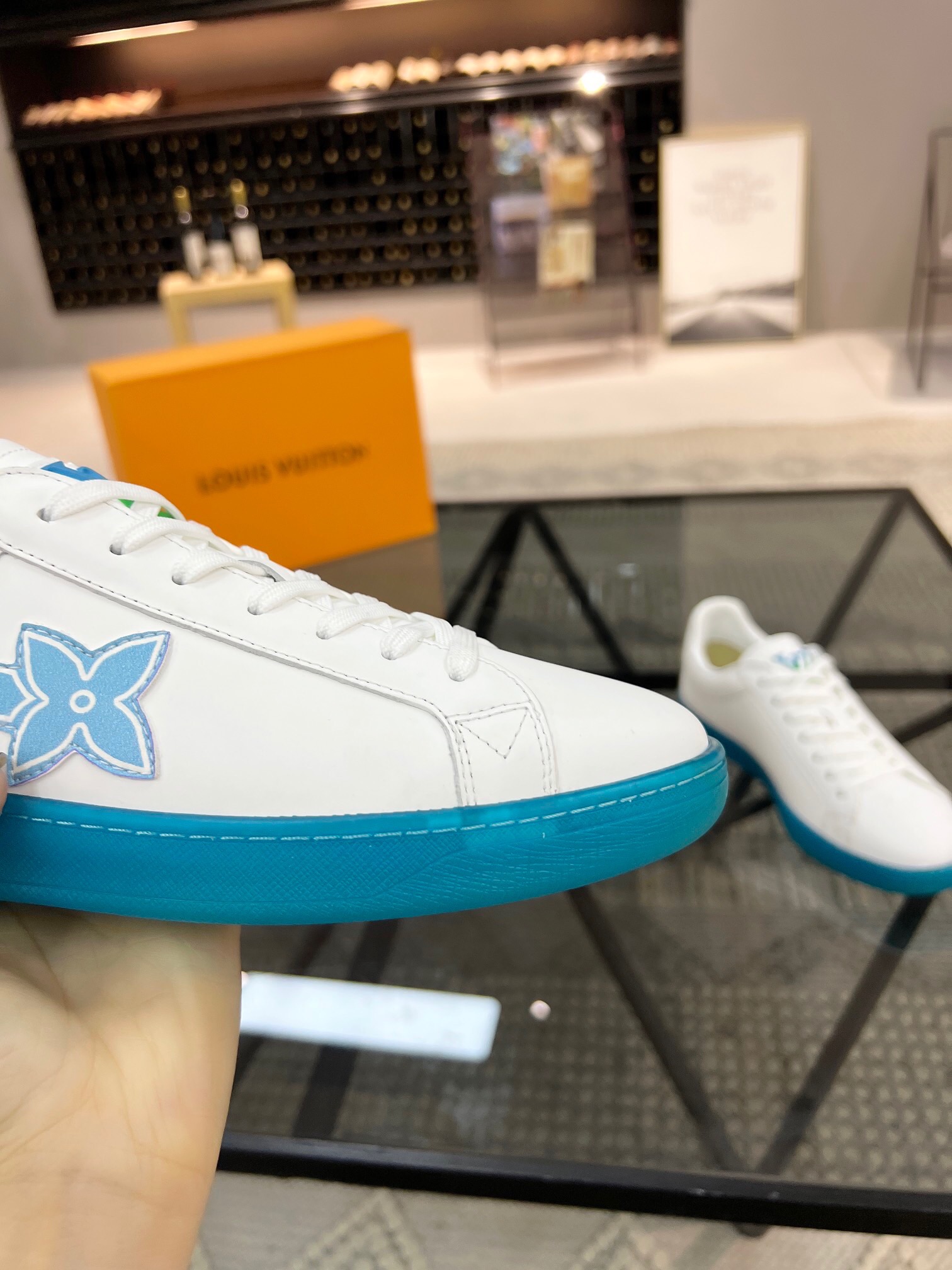 lv Casual shoes in White with Blue