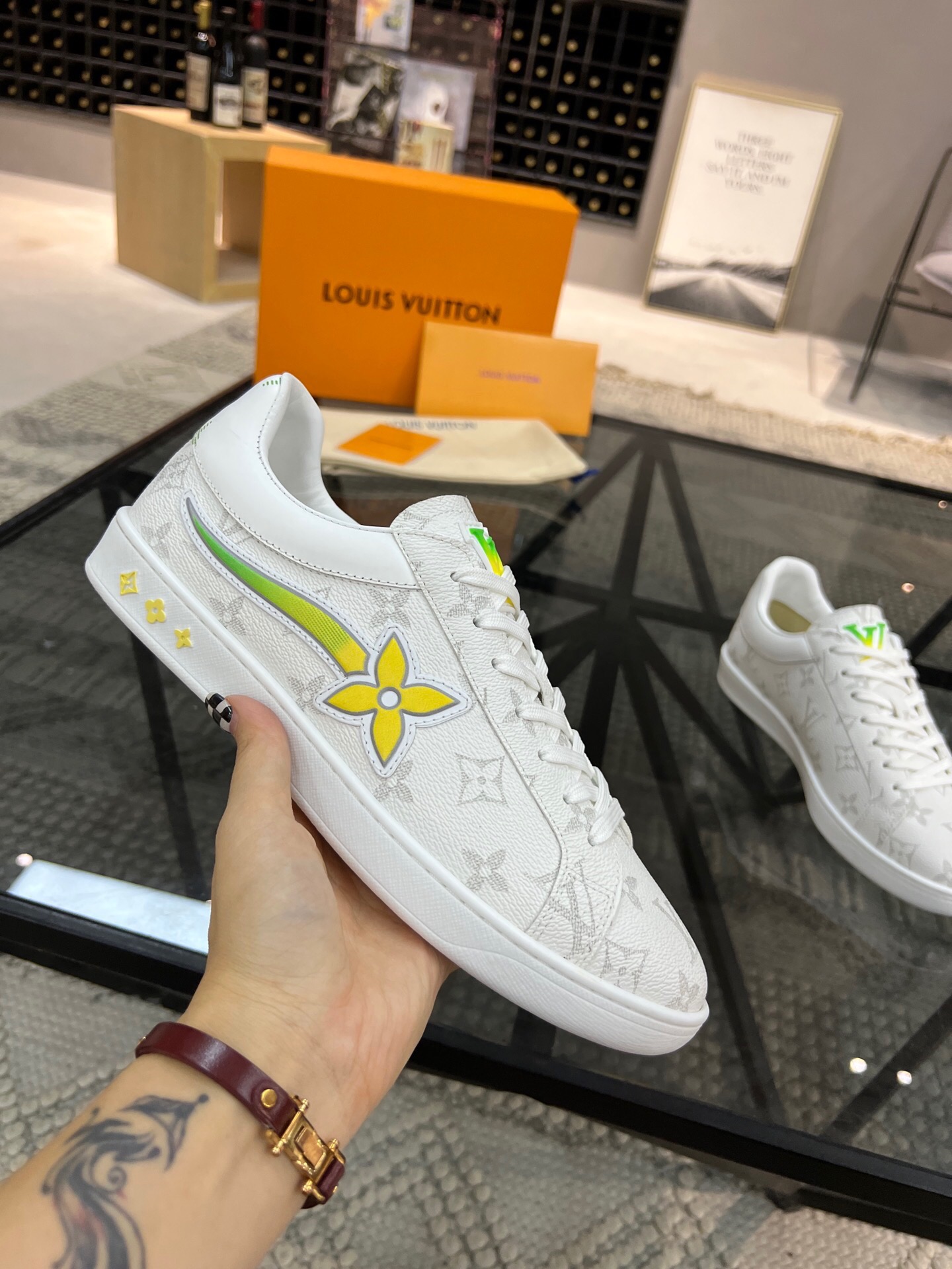 lv Casual shoes in White