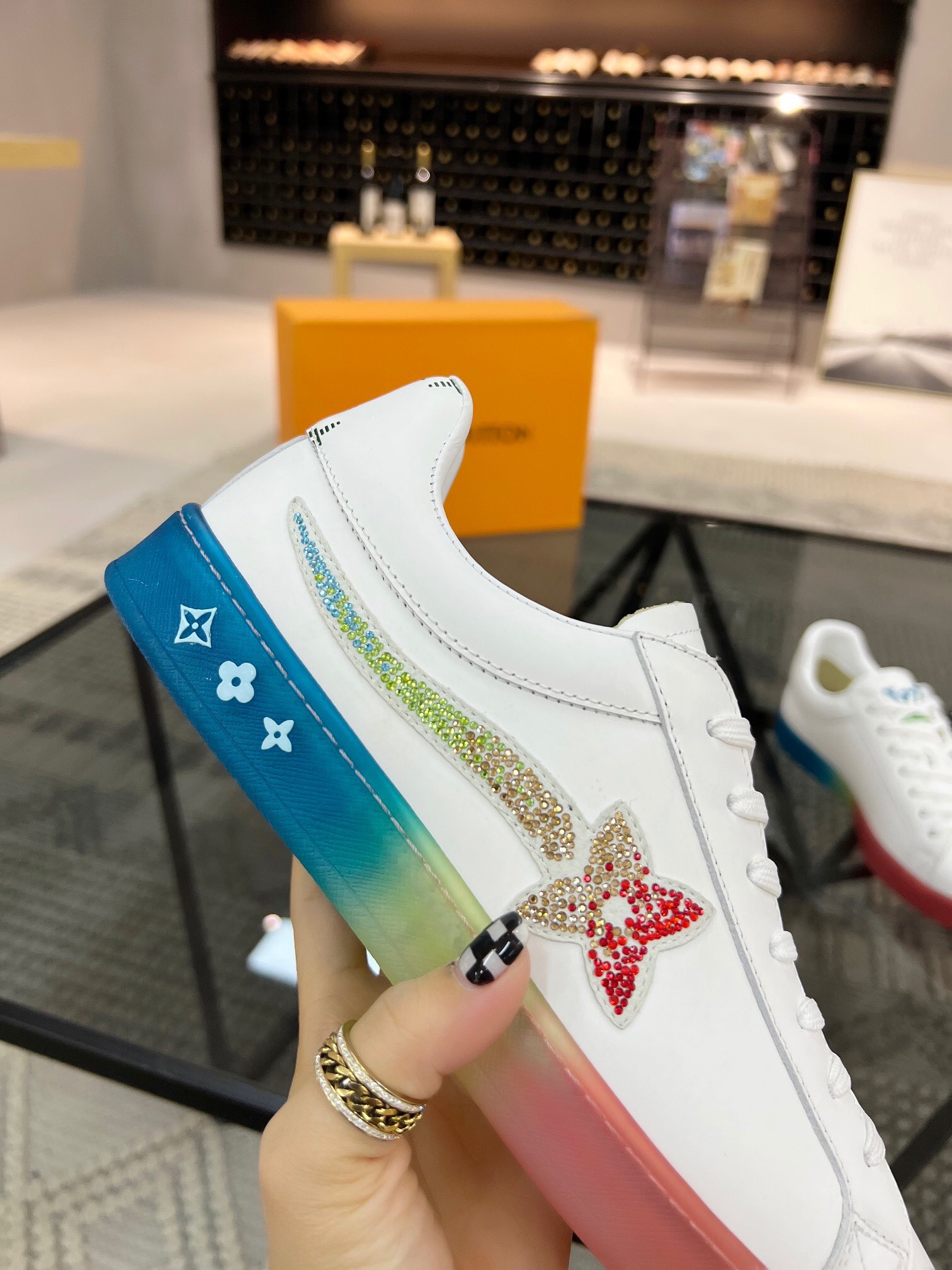 lv Casual shoes in White
