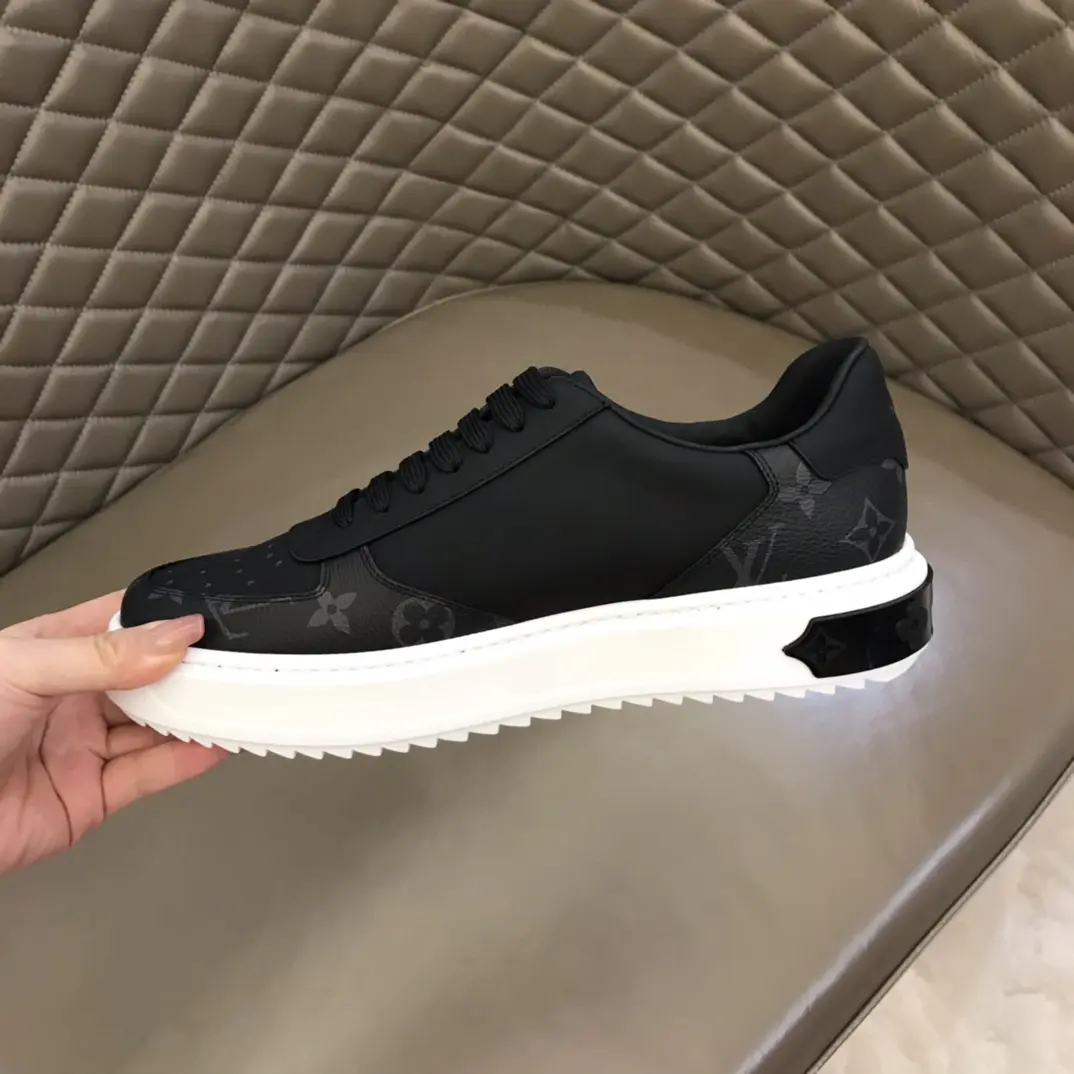 lv 2022 Time Out sneakers 