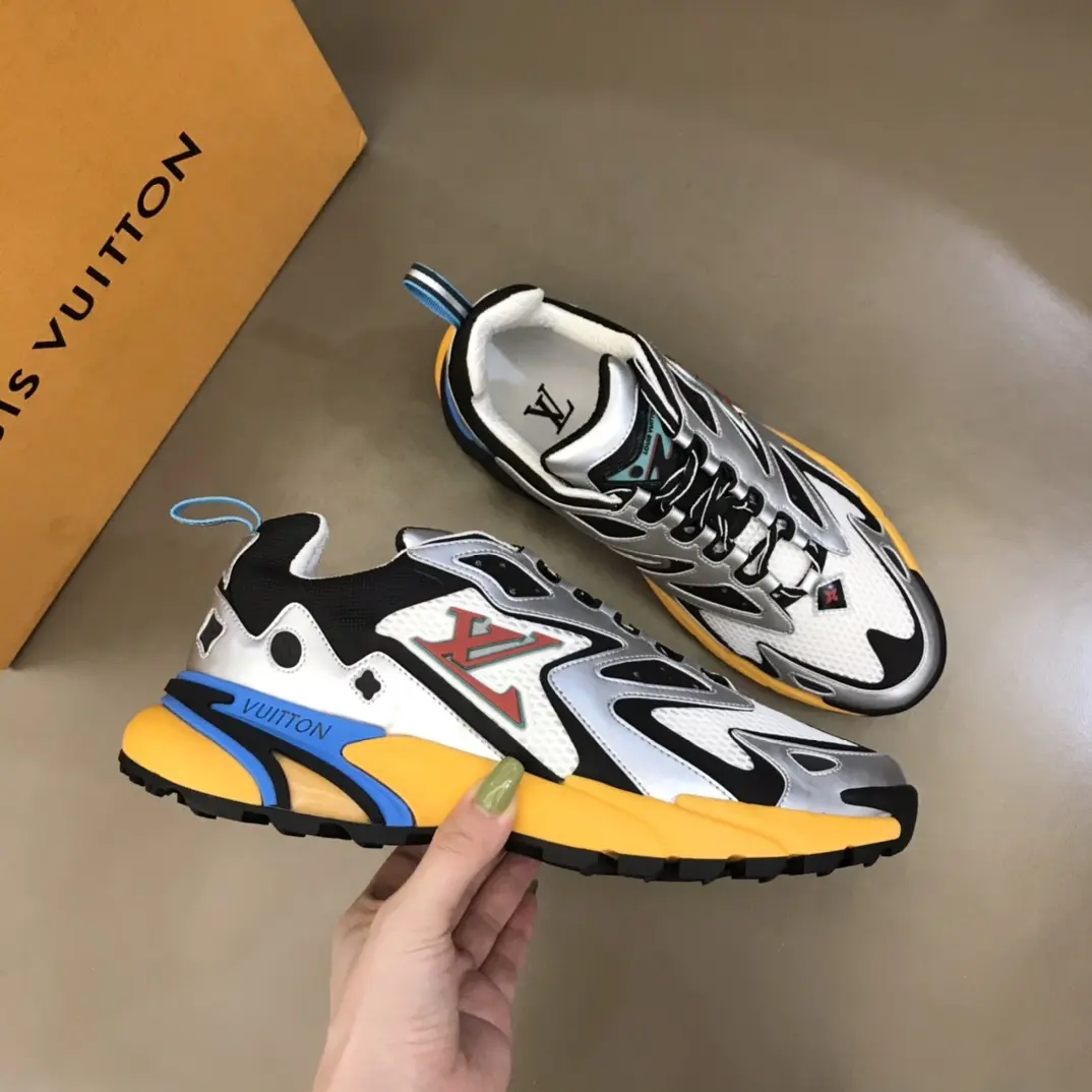 lv 2022 Runner Tatic sneakers 