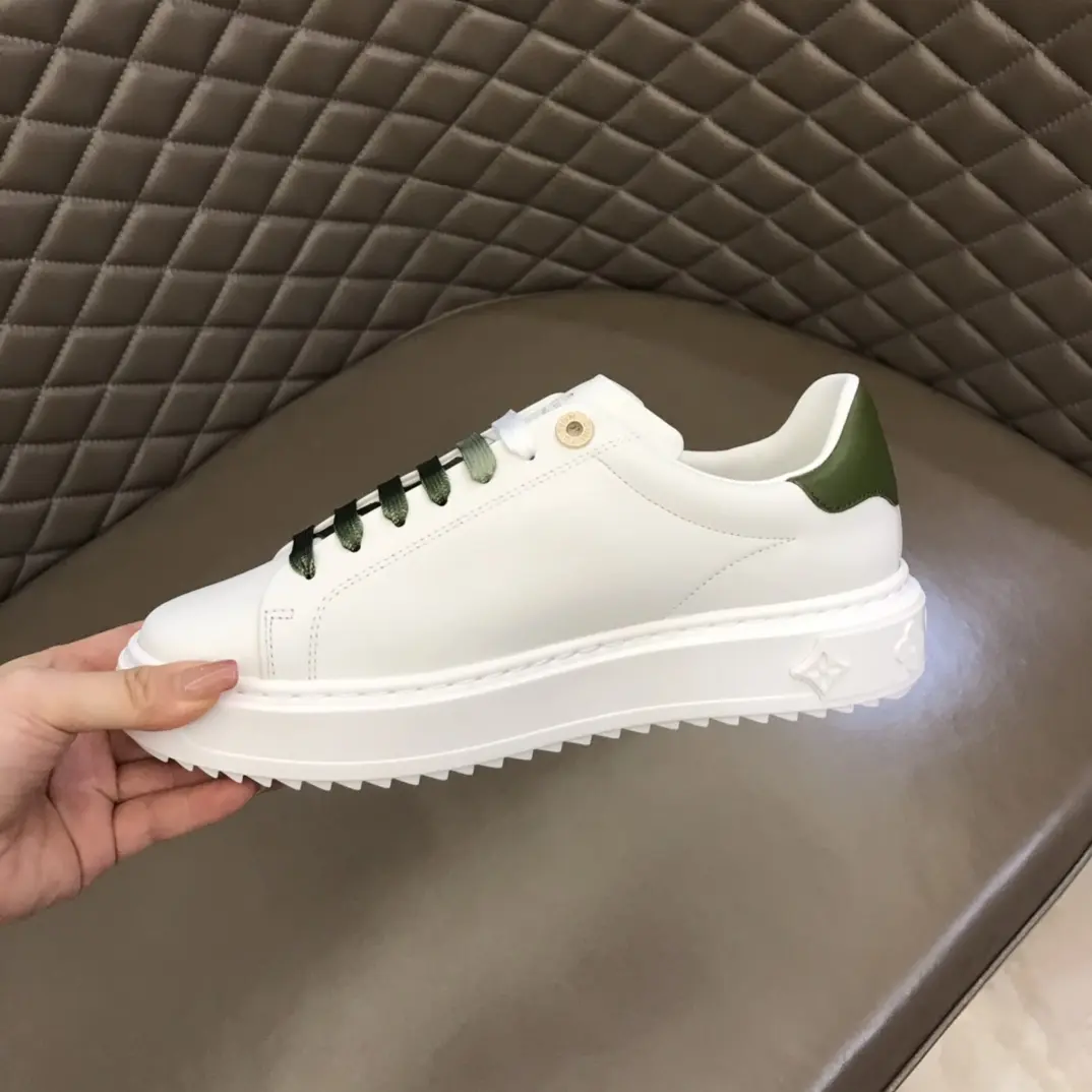 lv 2022 new Time Out couple sneakers 