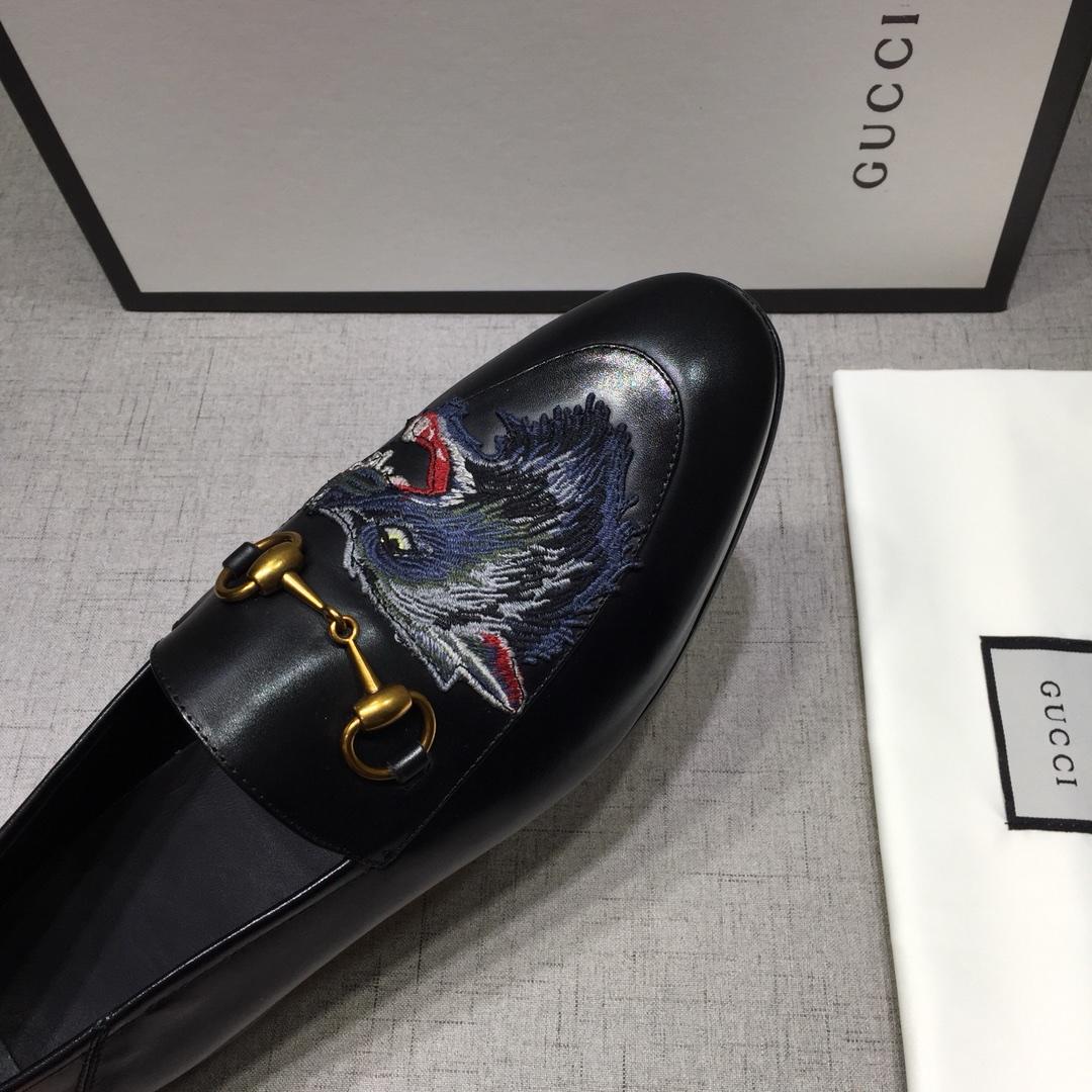 Gucci Black Bright leather Perfect Quality Loafers With Wolf MS07608