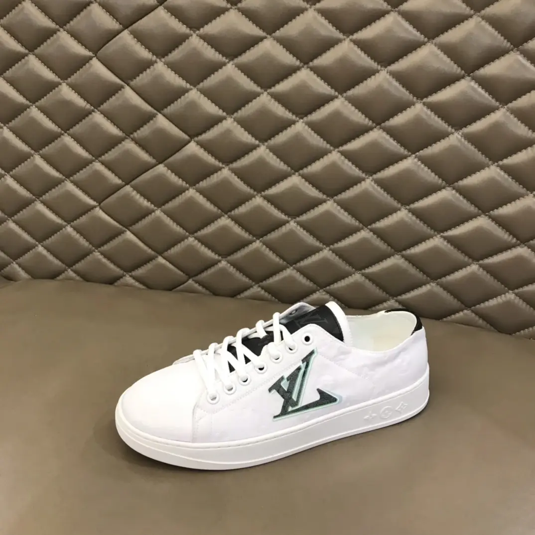 lv 2022 classic casual sneakers 