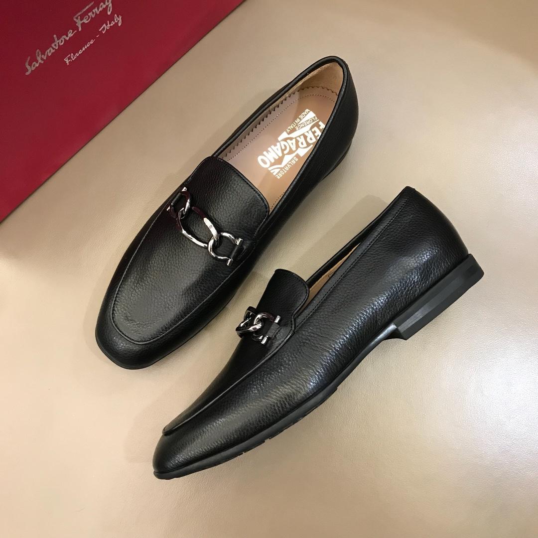 Salvatore Ferragamo Black leather Fashion Perfect Quality Loafers With Sliver Buckle MS02981