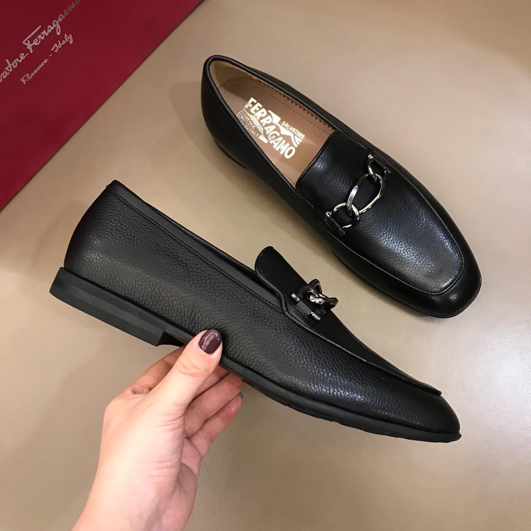 Salvatore Ferragamo Black leather Fashion Perfect Quality Loafers With Sliver Buckle MS02981