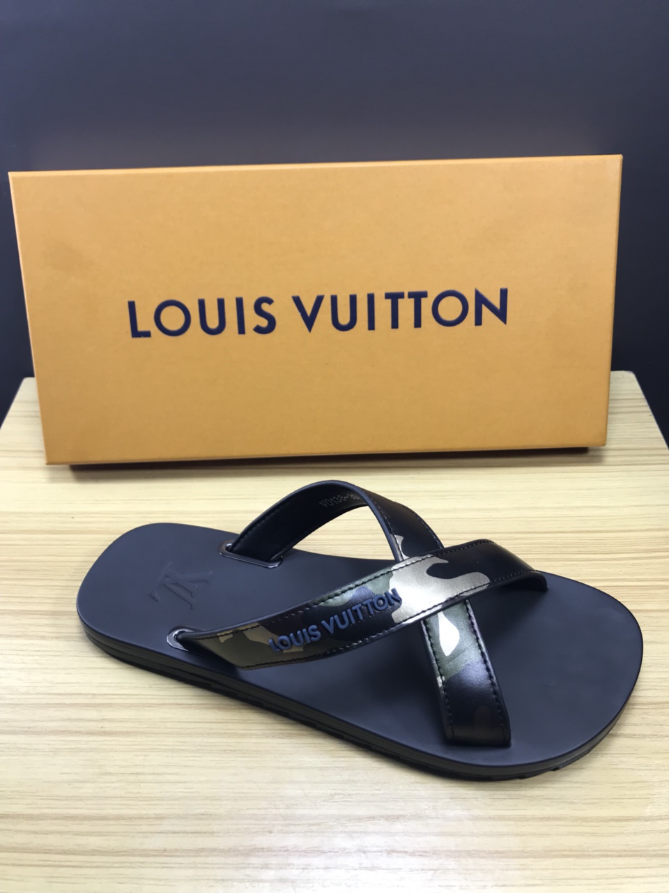 High Quality lv molitor rubber in camouflage thong slide sandal GO_LV006