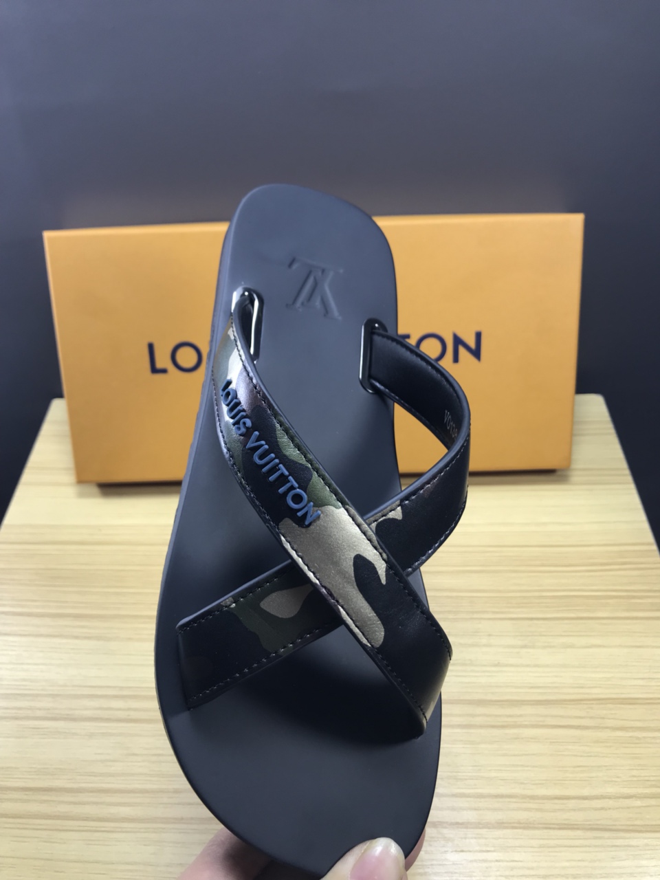 High Quality lv molitor rubber in camouflage thong slide sandal GO_LV006