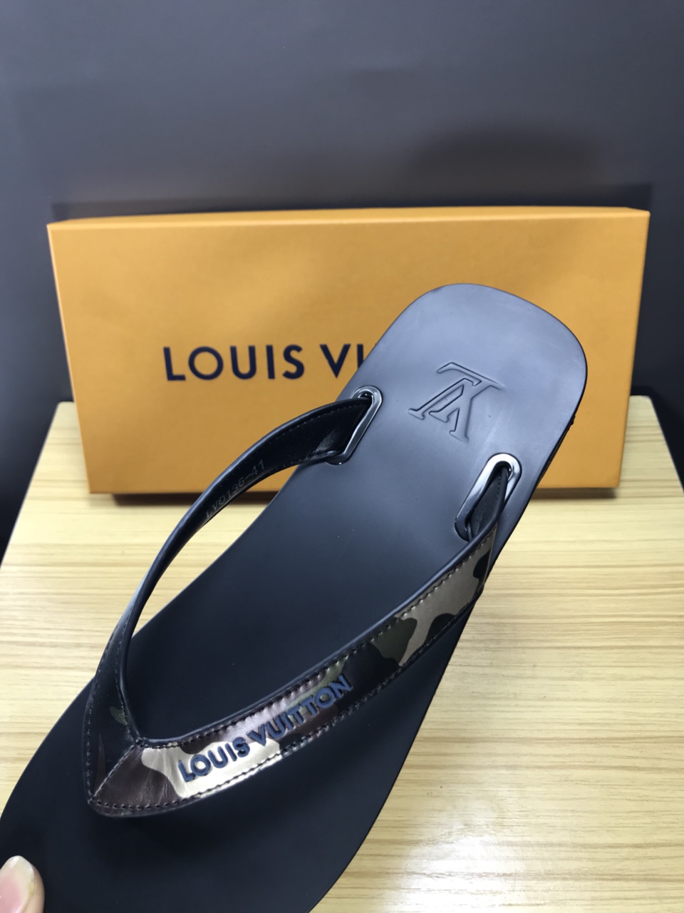 High Quality lv molitor rubber in camouflage thong slide sandal GO_LV003