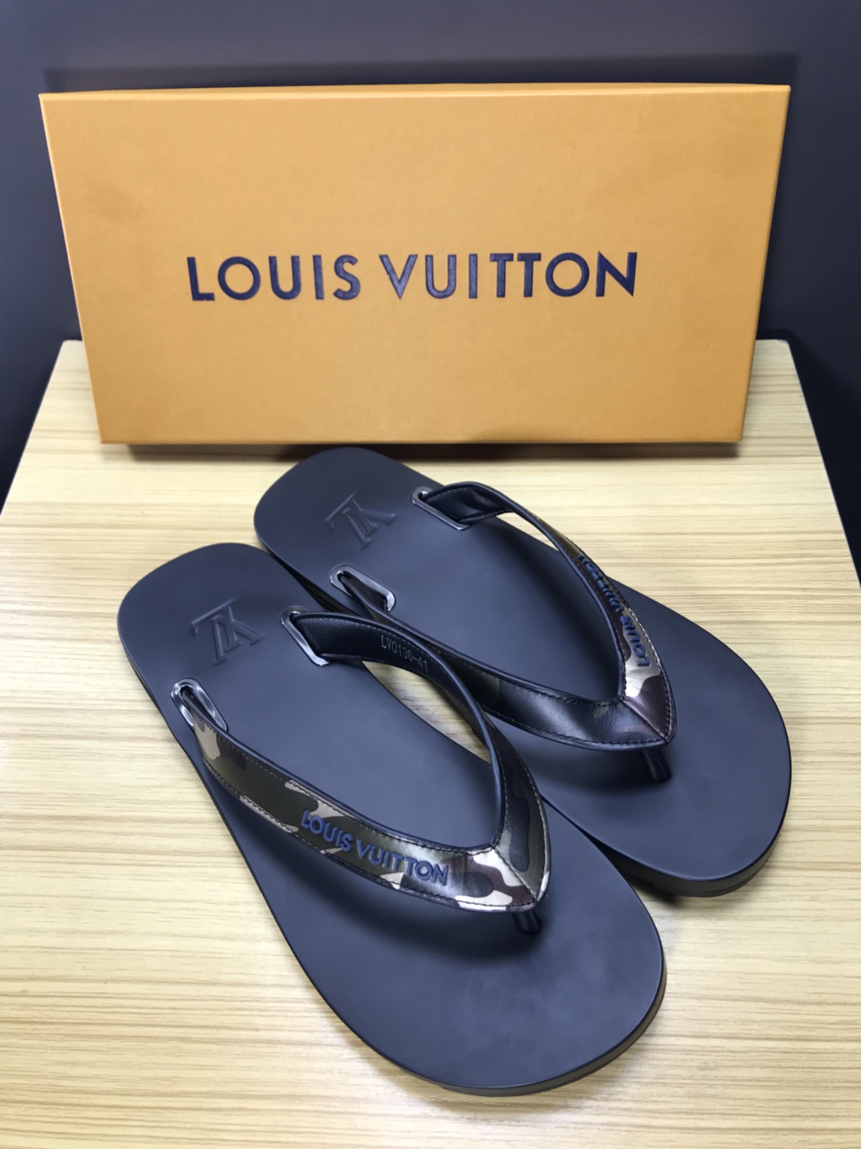 High Quality lv molitor rubber in camouflage thong slide sandal GO_LV003