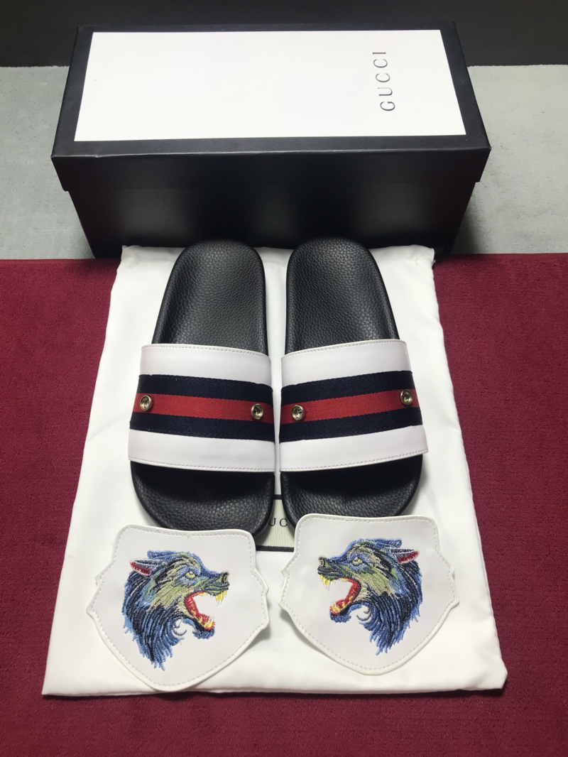 High Quality Gucci slide sandal with White rubber And Wolf Design GO_GC028