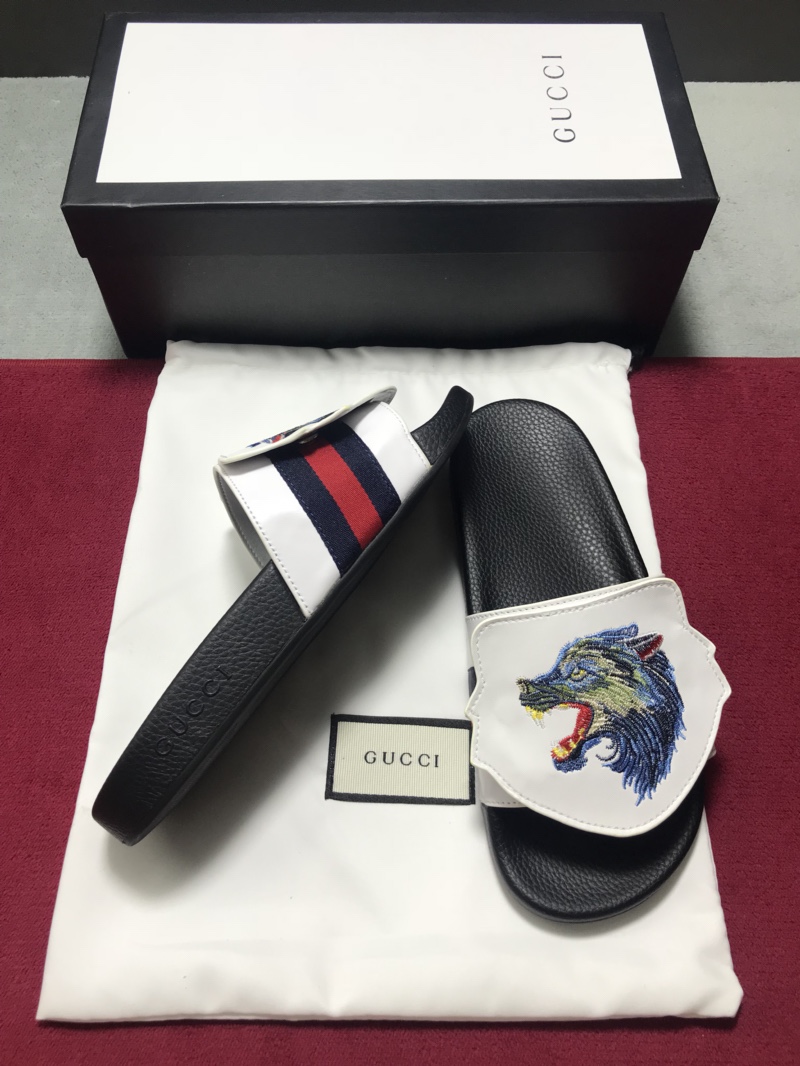 High Quality Gucci slide sandal with White rubber And Wolf Design GO_GC028