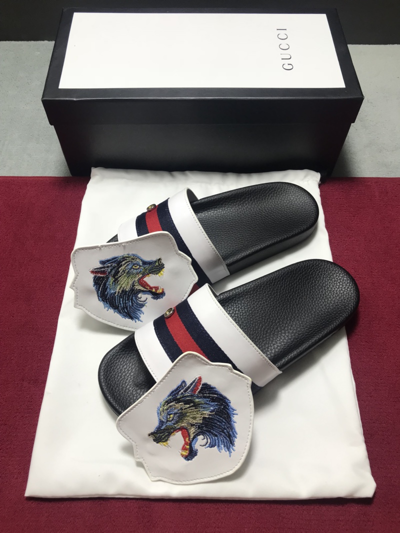 High Quality Gucci slide sandal with White rubber And Wolf Design GO_GC028