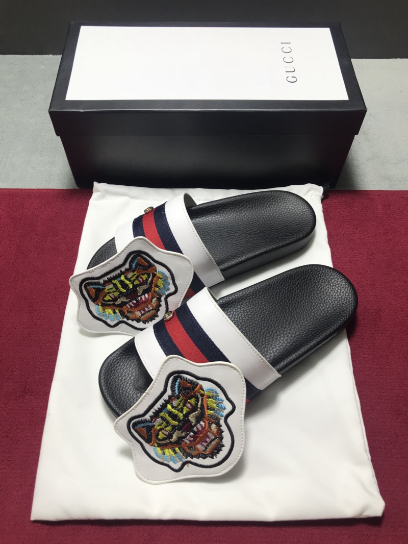 High Quality Gucci slide sandal with White rubber And Tiger Design GO_GC026