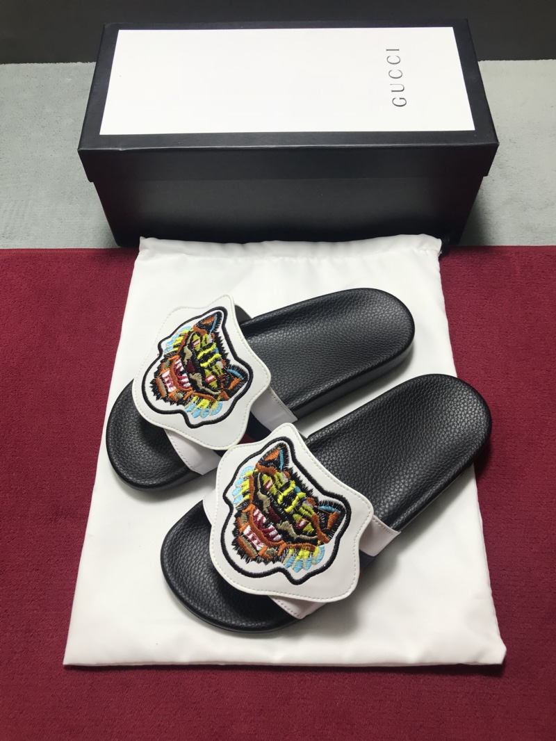 High Quality Gucci slide sandal with White rubber And Tiger Design GO_GC026