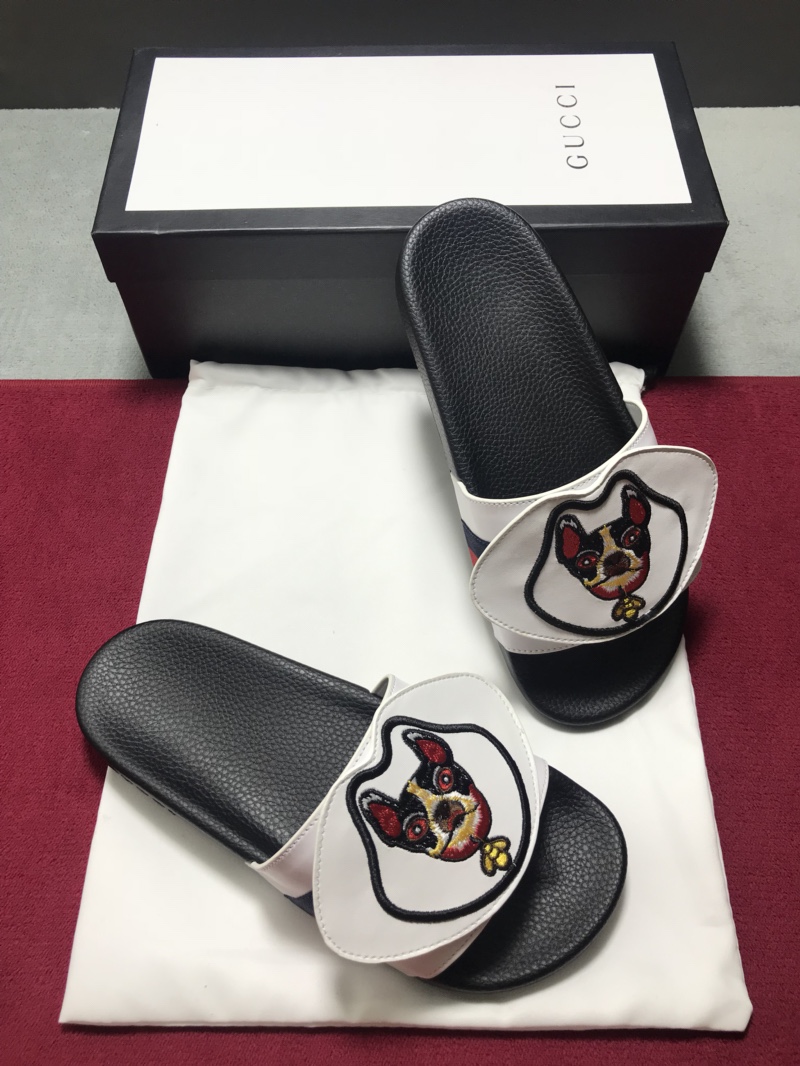 High Quality Gucci slide sandal with White rubber And Dog Design GO_GC027