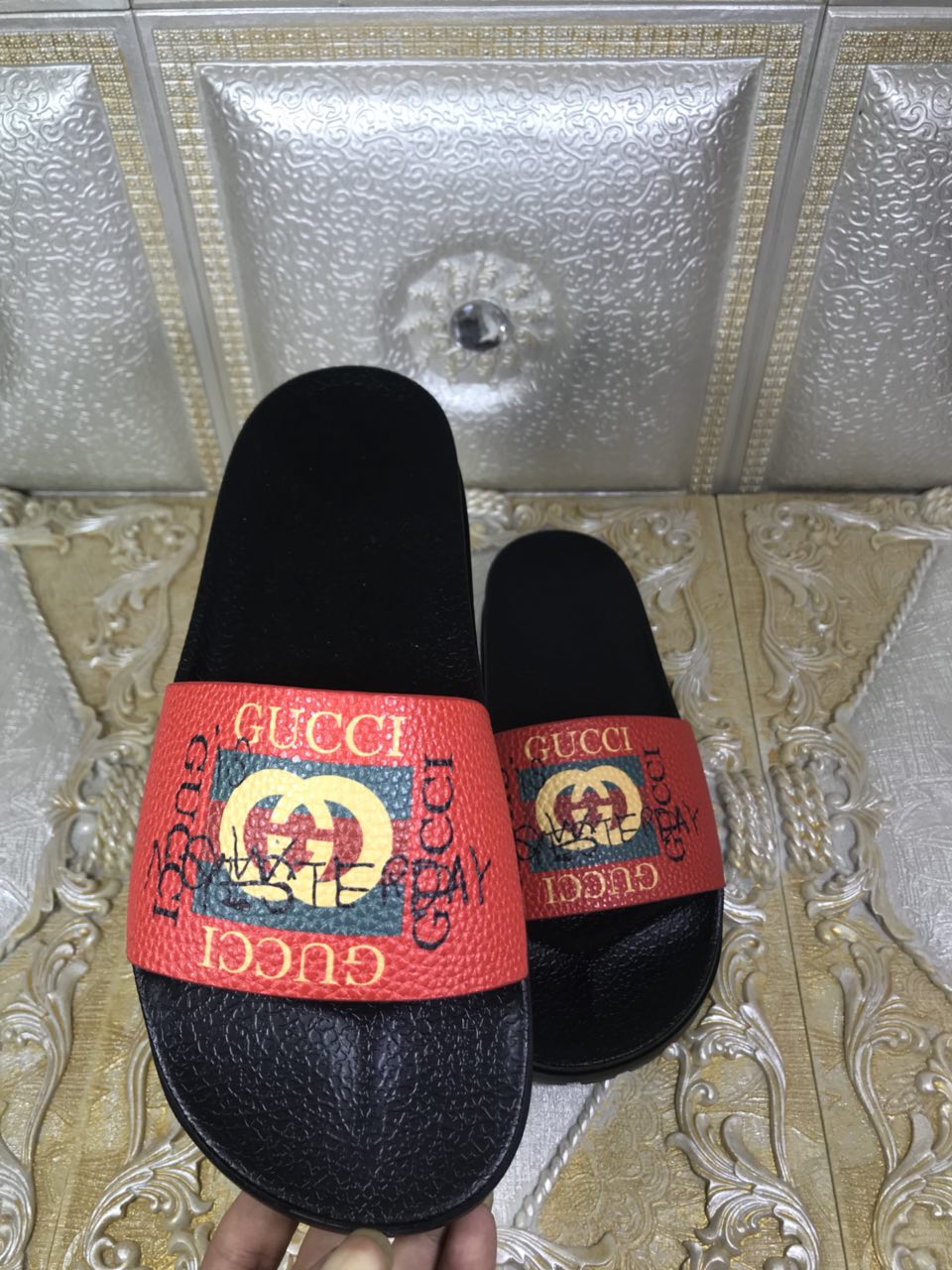 High Quality Gucci slide sandal with red rubber and GG Design GO_GC048