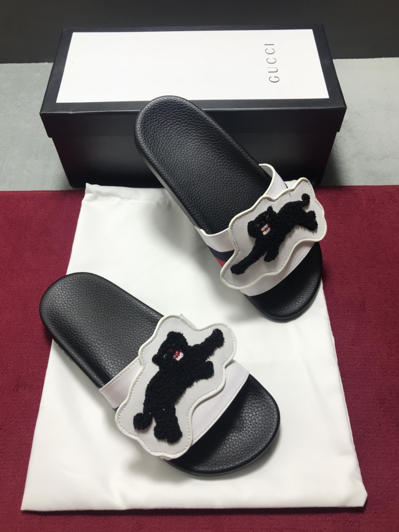 High Quality Gucci slide sandal White rubber with black tiger Design GO_GC024