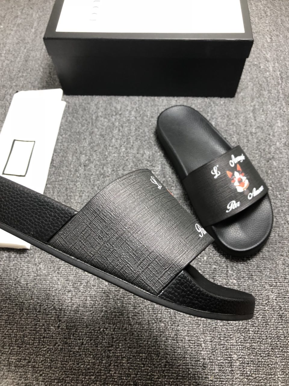 High Quality Gucci Black slide sandal With White rubber and Dog Design GO_GC036