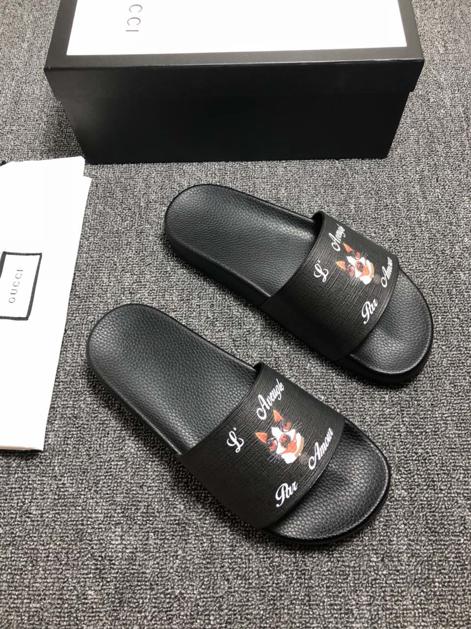 High Quality Gucci Black slide sandal With White rubber and Dog Design GO_GC036