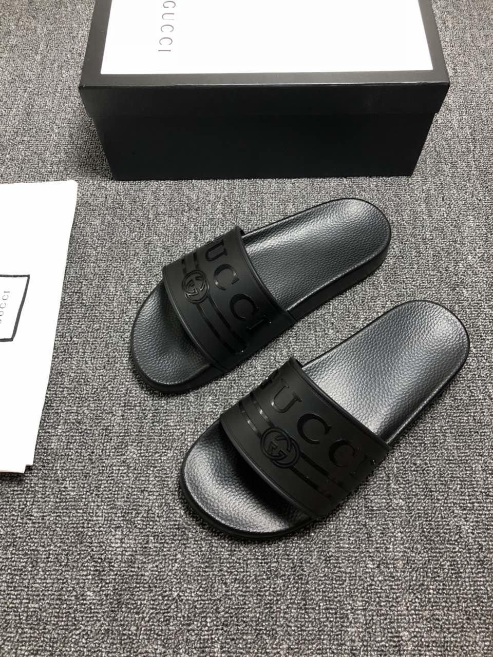 High Quality Gucci Black slide sandal With Gucci rubber GO_GC035