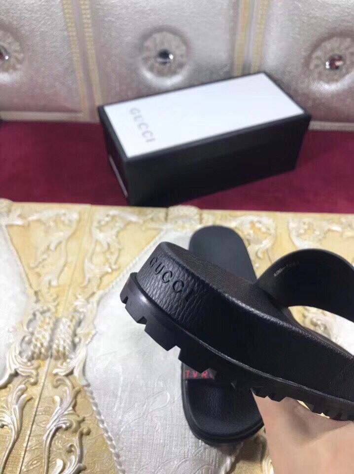 High Quality Gucci black slide sandal with Gucci design GO_GC049