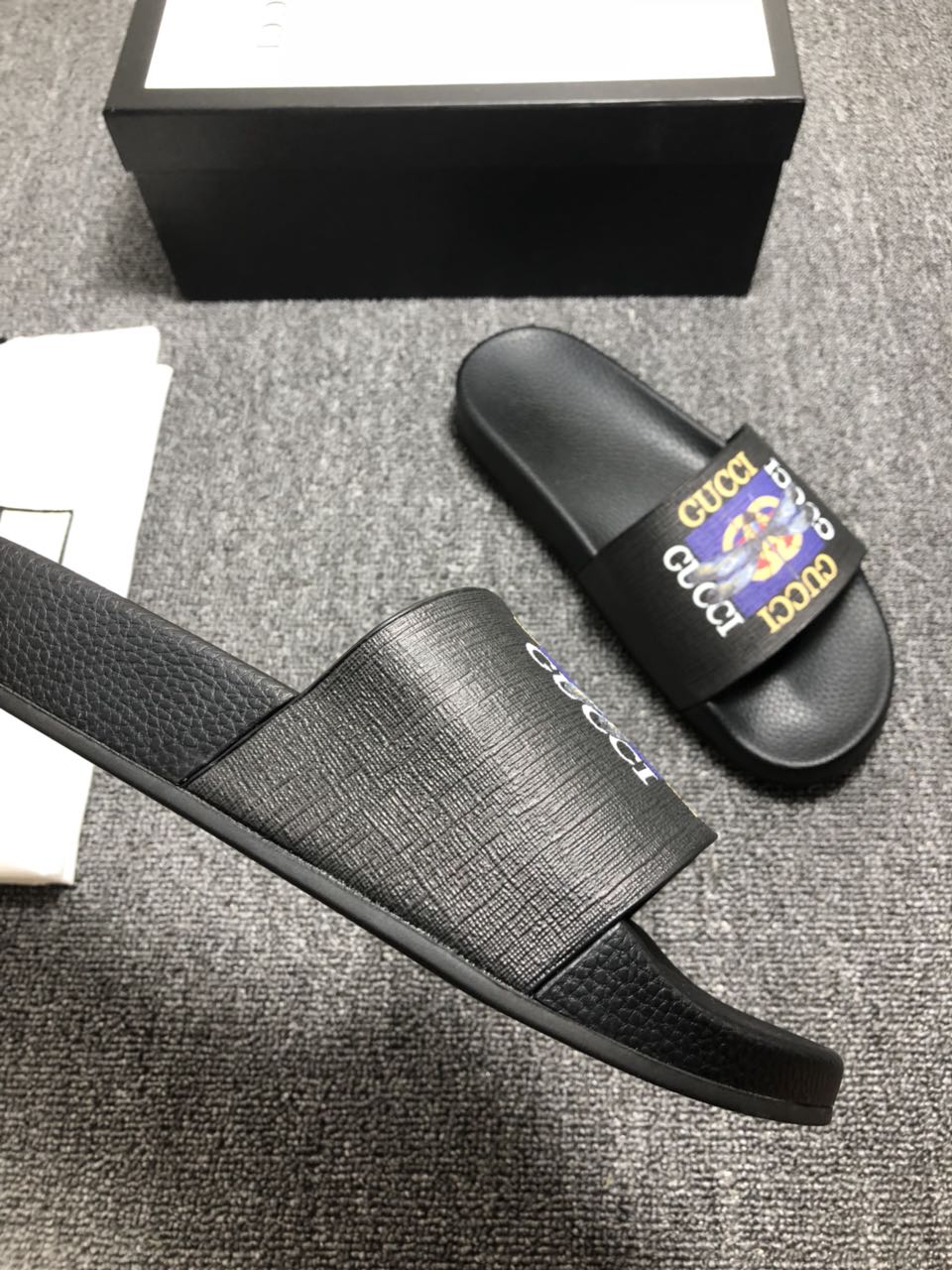 High Quality Gucci black slide sandal With GG Design GO_GC038