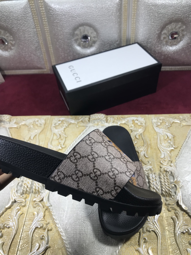 High Quality Gucci Black Rubber slide sandal With Tigers GO_GC009