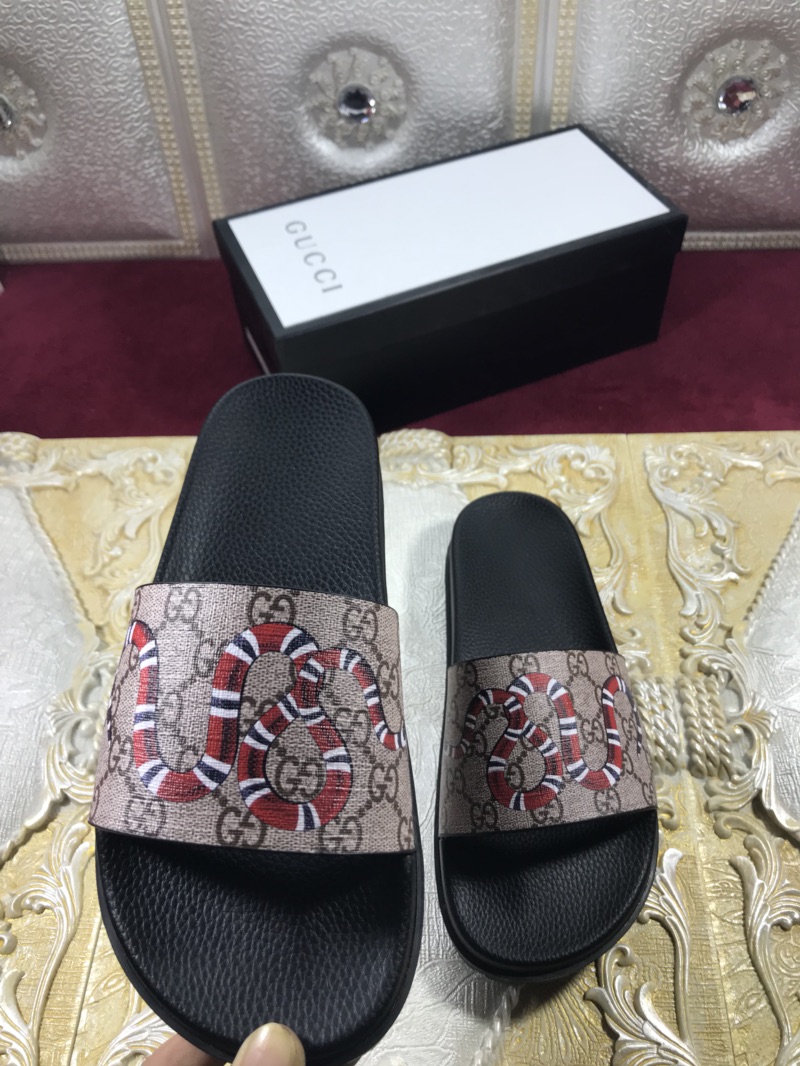 High Quality Gucci Black Rubber slide sandal With Snakes GO_GC008