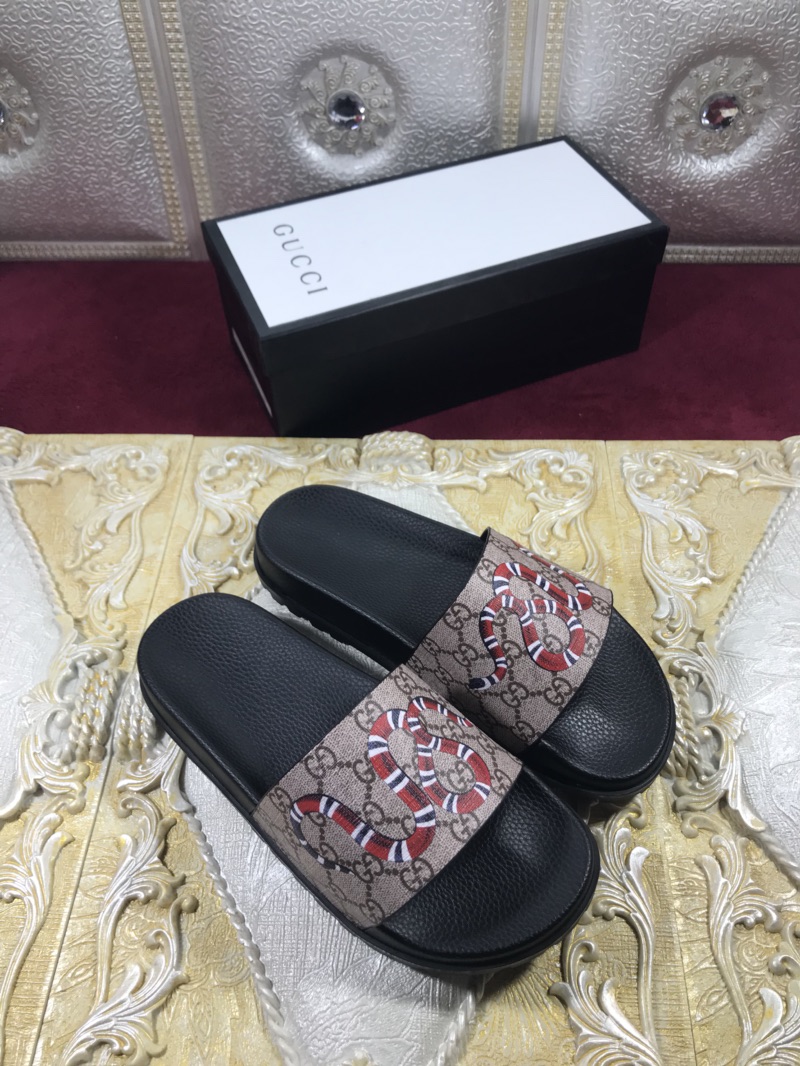 High Quality Gucci Black Rubber slide sandal With Snakes GO_GC008