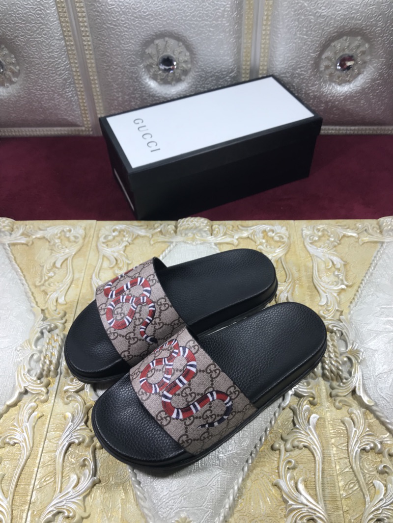 High Quality Gucci Black Rubber slide sandal With Snakes GO_GC008