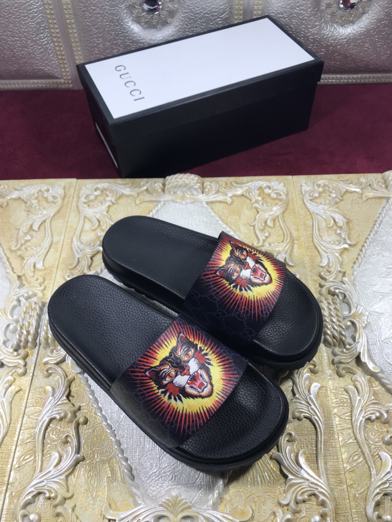 High Quality Gucci Black Rubber slide sandal With Lions GO_GC003