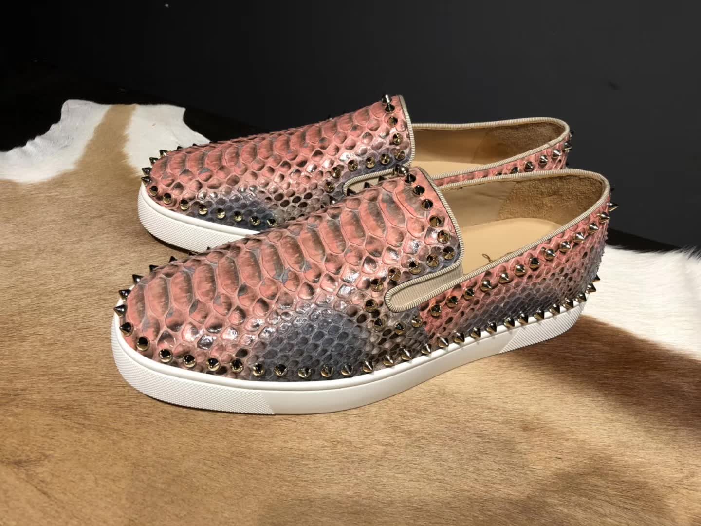 High Quality Christian Louboutin Sneakers JC047