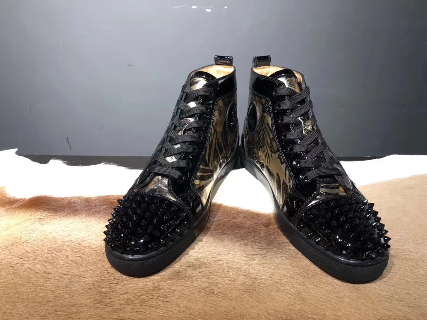 High Quality Christian Louboutin Sneakers JC037