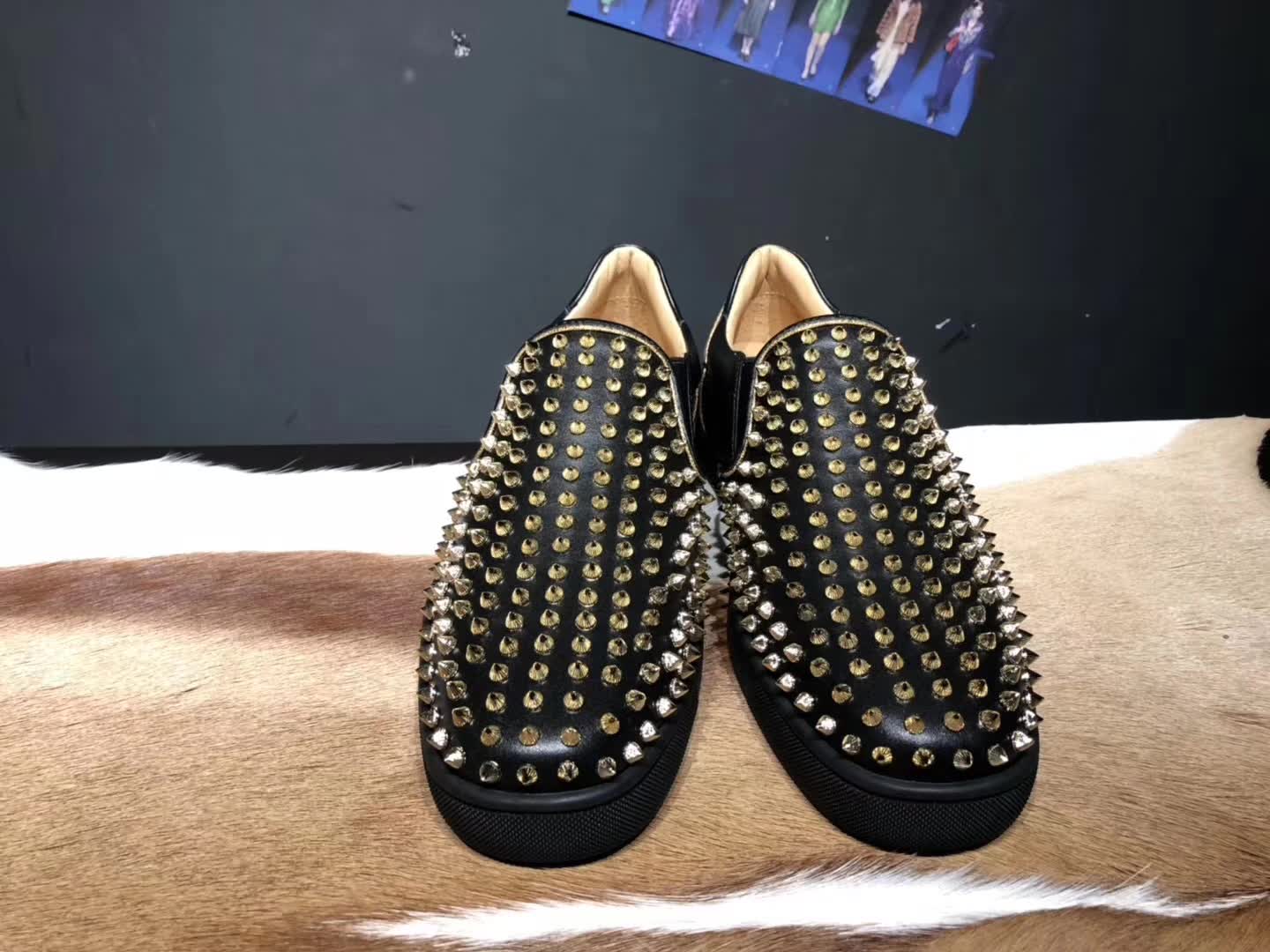 High Quality Christian Louboutin Sneakers JC033