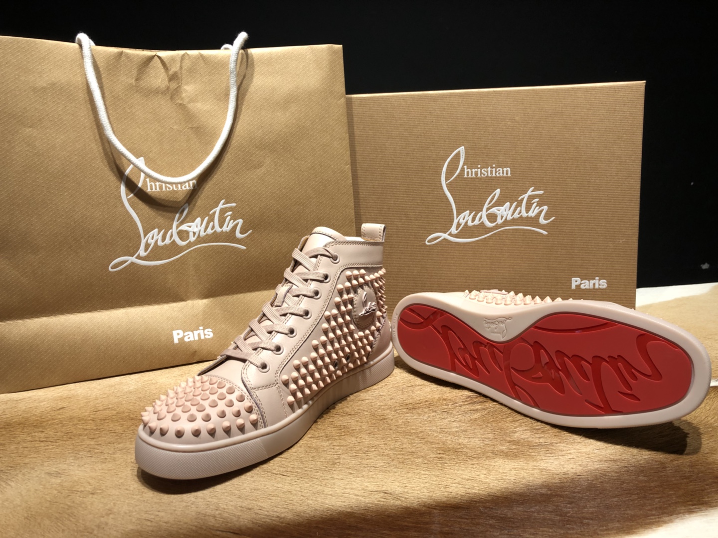 High Quality Christian Louboutin Sneakers JC028