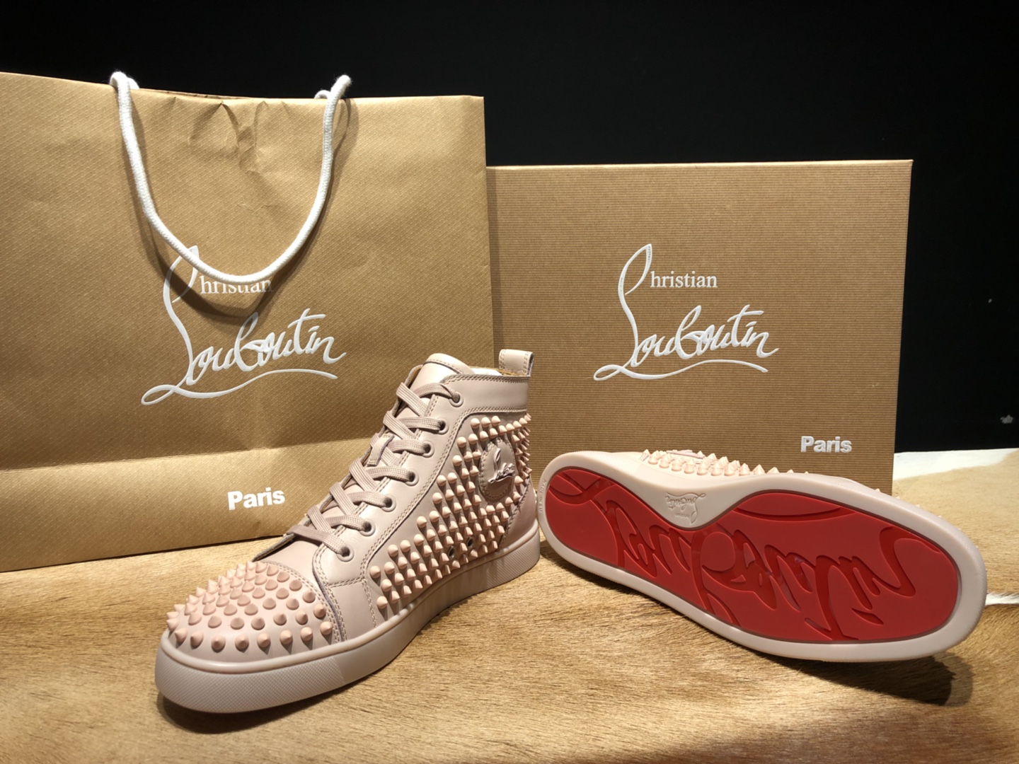 High Quality Christian Louboutin Sneakers JC028