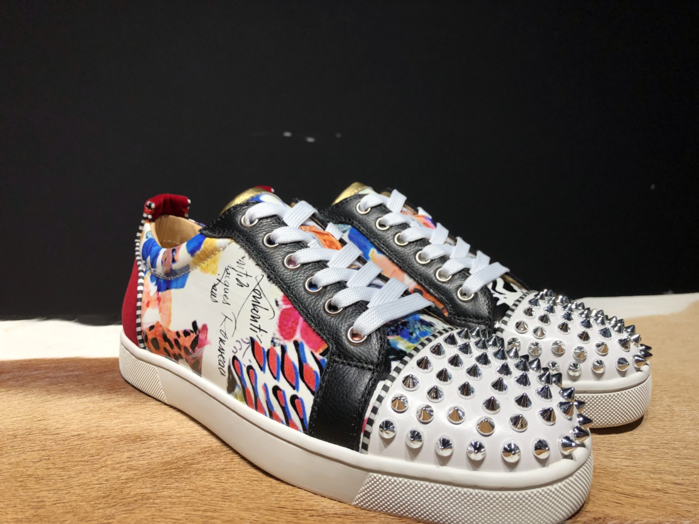 High Quality Christian Louboutin Sneakers JC007