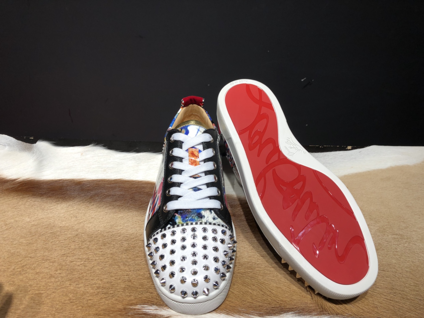 High Quality Christian Louboutin Sneakers JC007