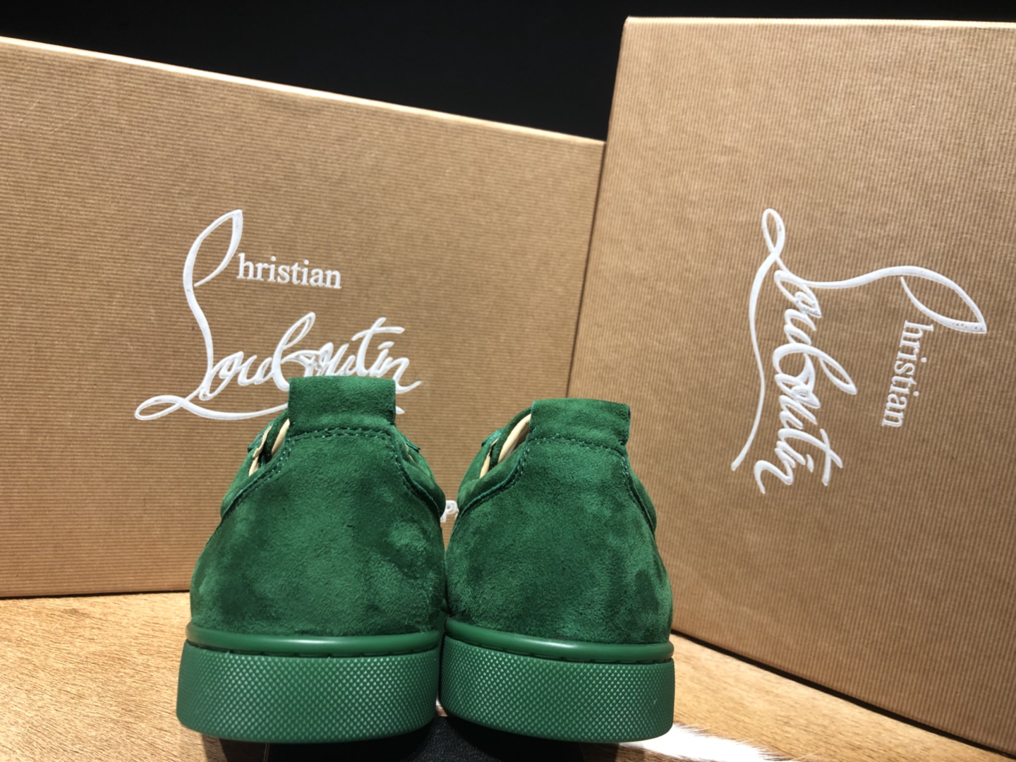 High Quality Christian Louboutin Sneakers JC005