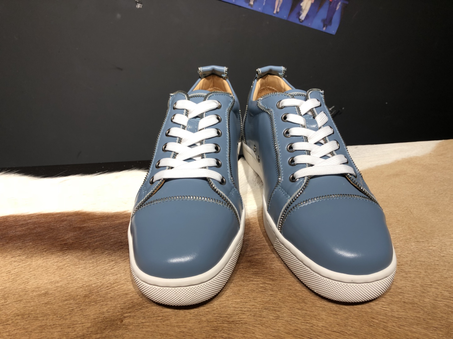 High Quality Christian Louboutin Sneakers JC002