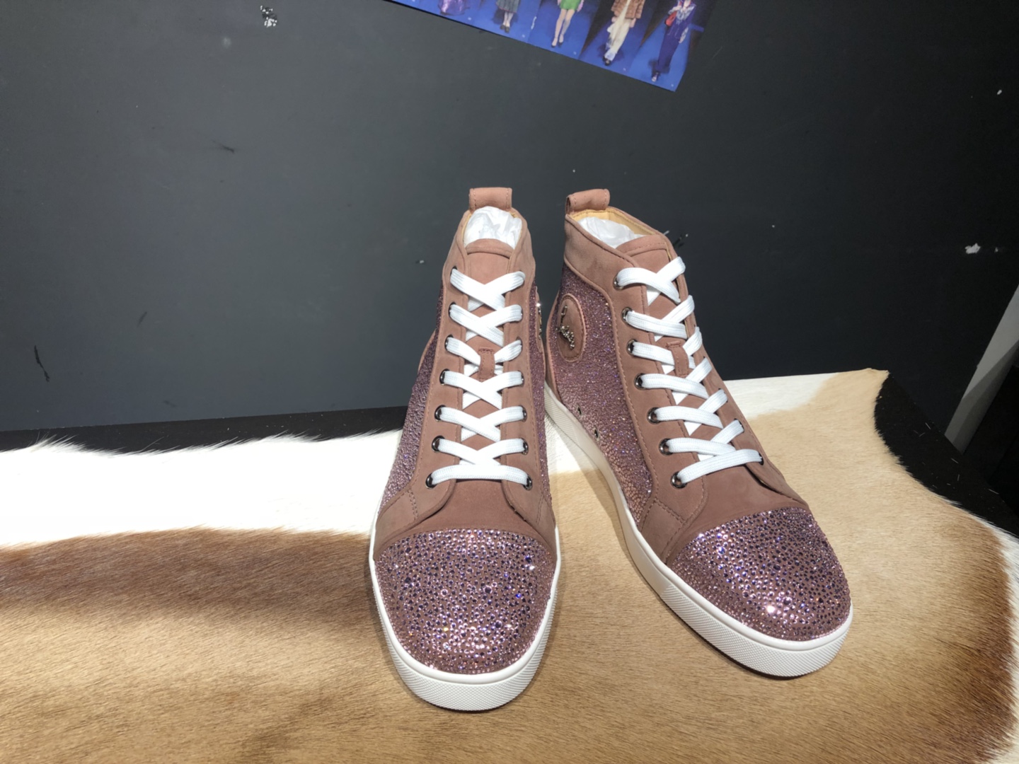 High Quality Christian Louboutin Sneakers JC001