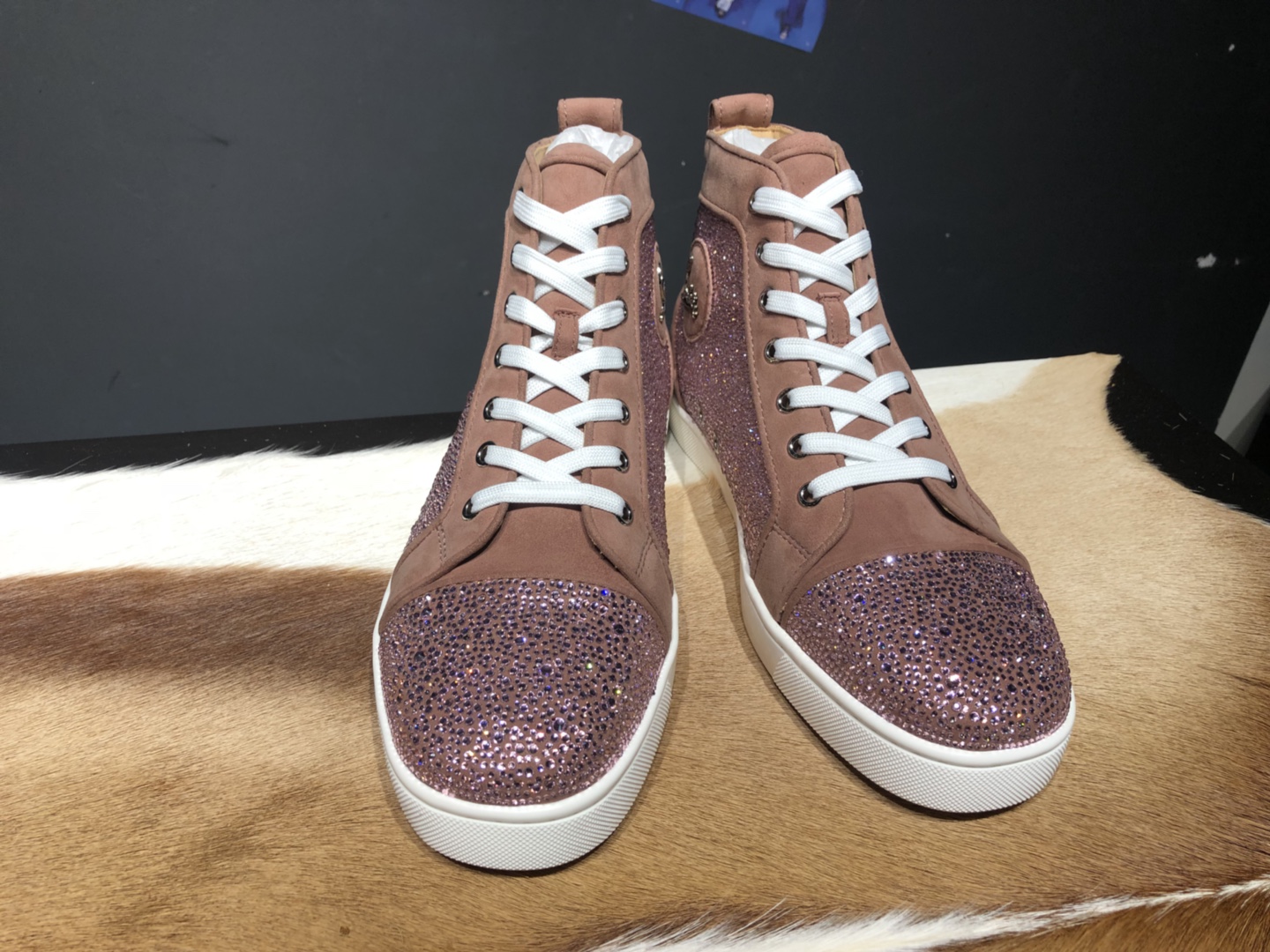 High Quality Christian Louboutin Sneakers JC001