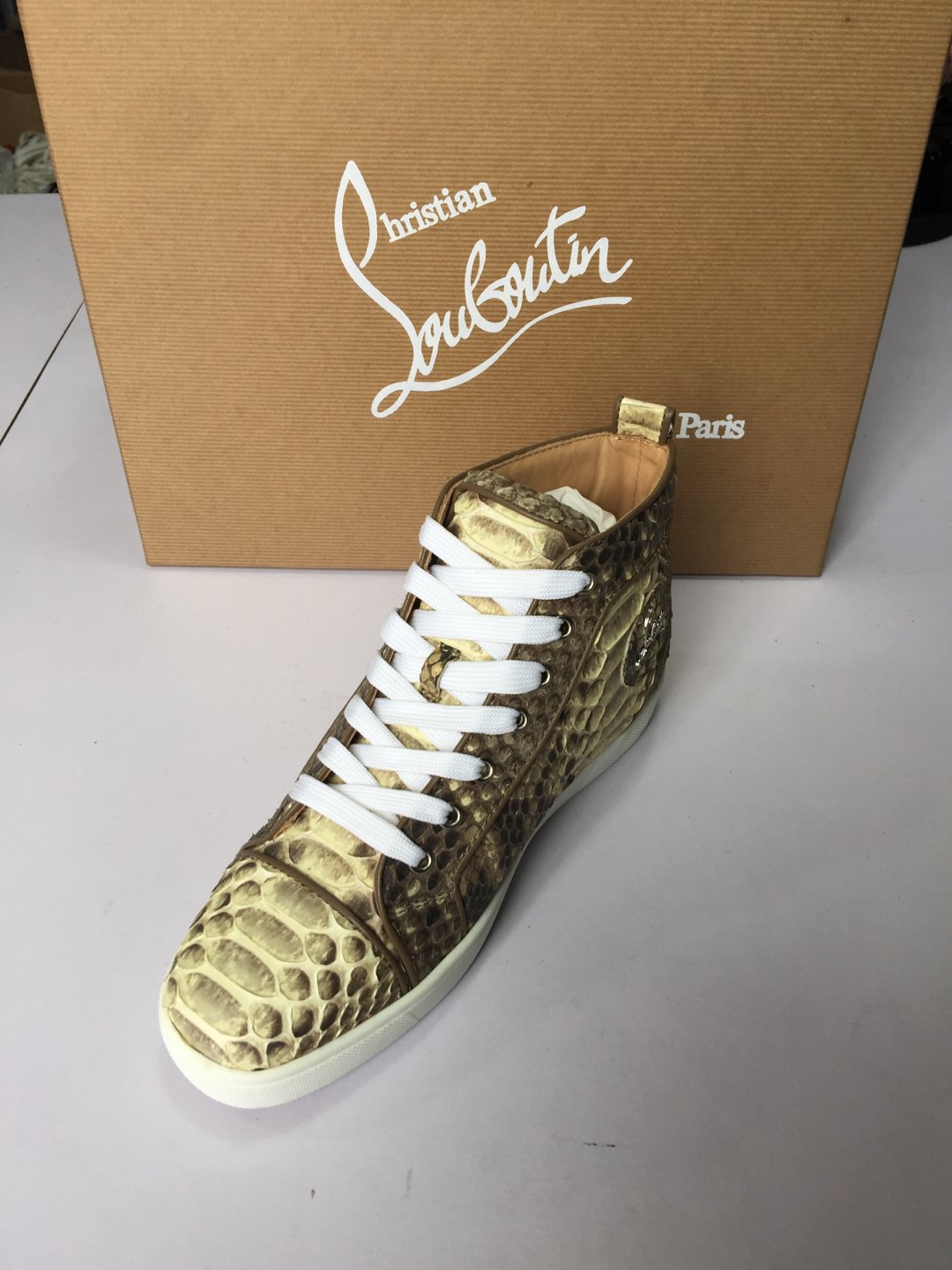 High Quality Christian Louboutin Sneakers CL005