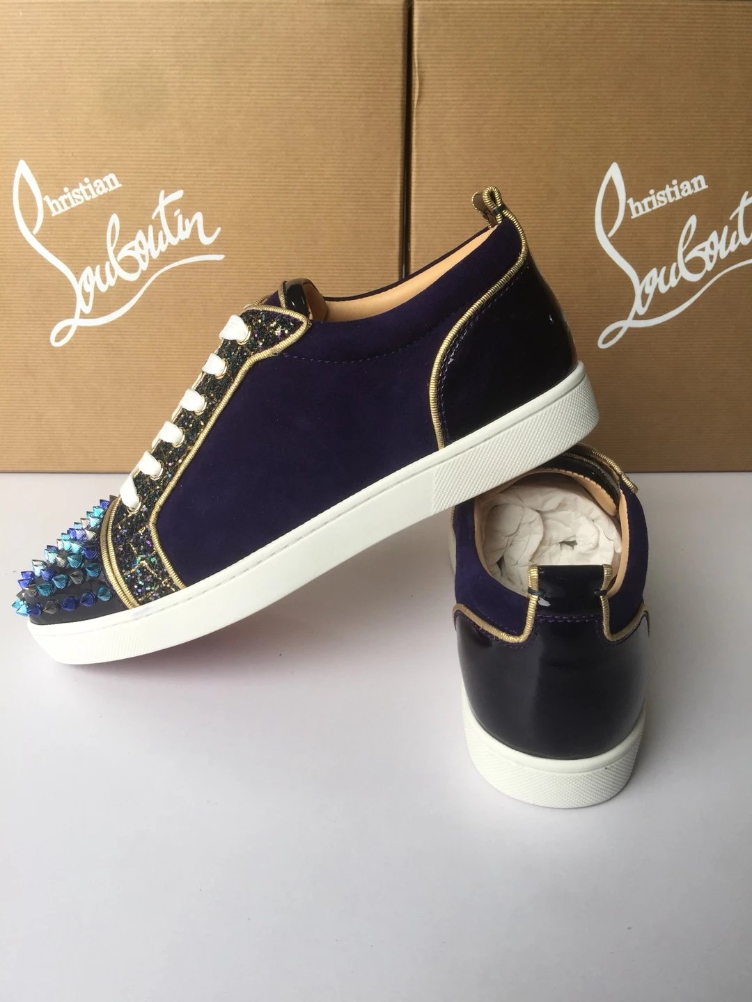 High Quality Christian Louboutin Sneakers CL004