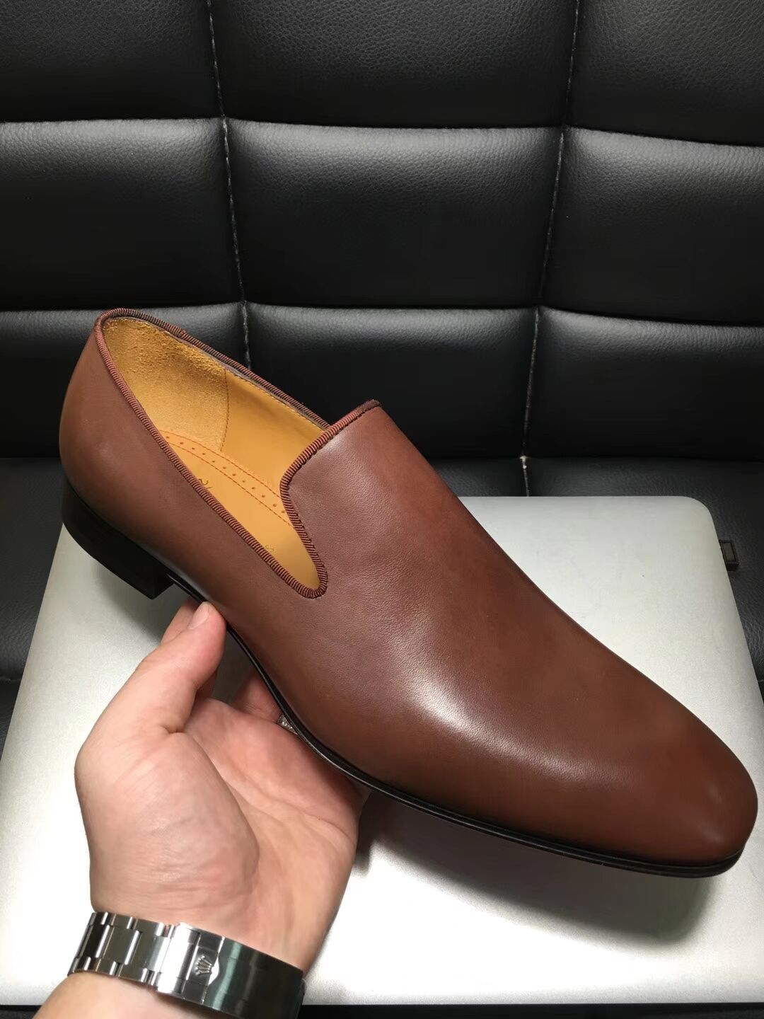 High Quality Christian Louboutin Flat Leather